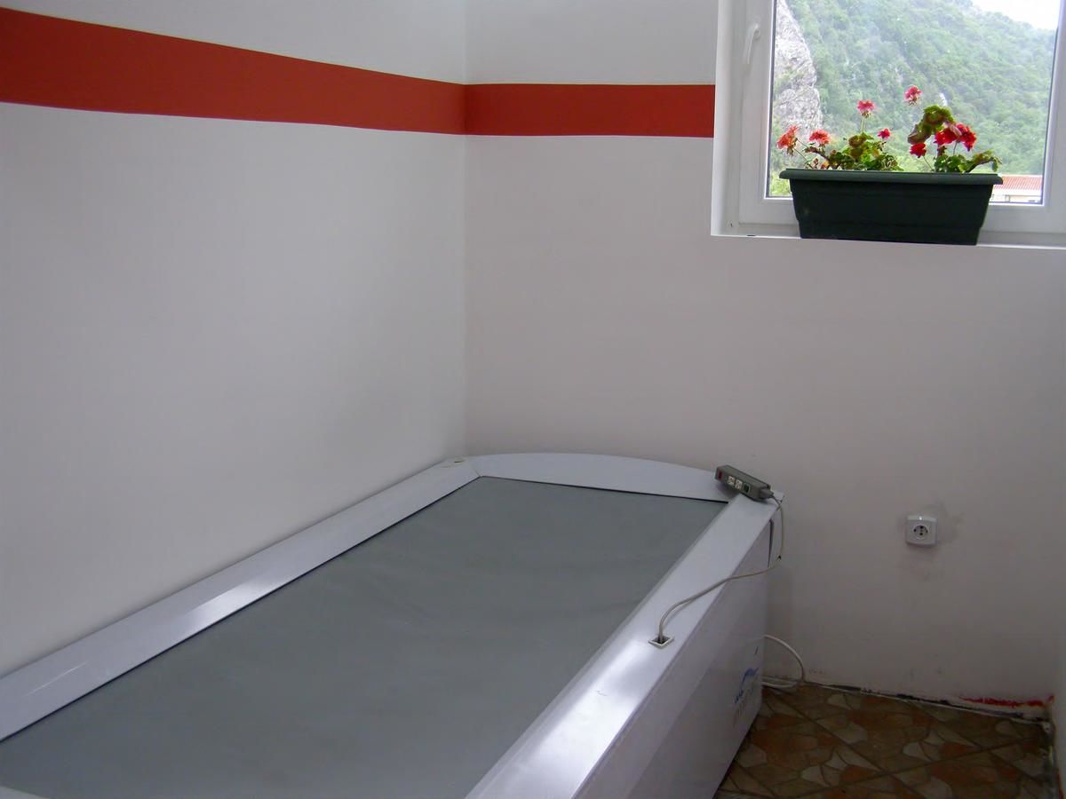 Отель Hotel Wellness & Spa Angelo Gabriel Петровац